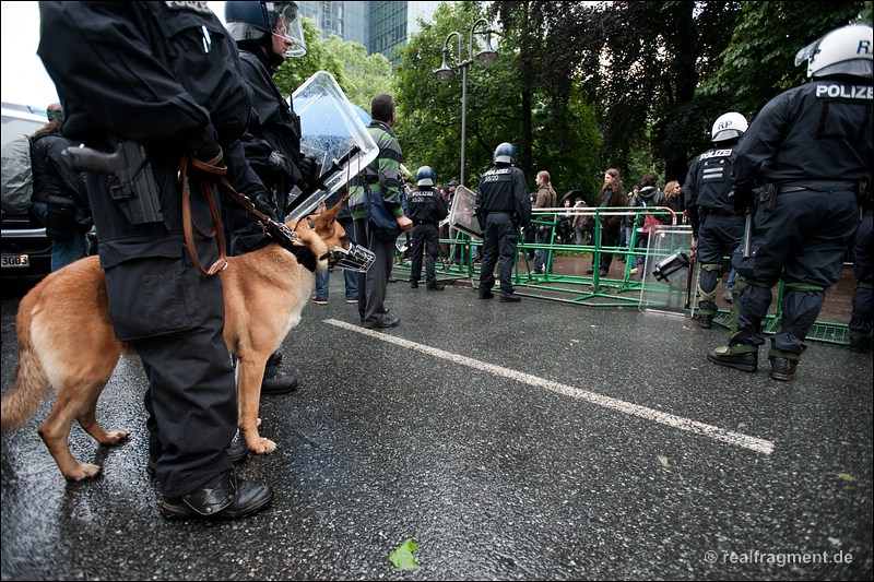 Blockupy Frankfurt: Blockade, Aktion, Demonstration